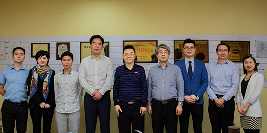 華中科技大學船海學院領導蒞臨亞泰光電參觀指導